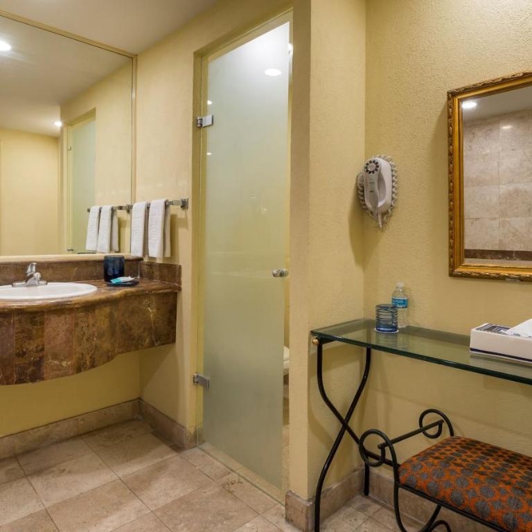 Camino Real Puebla Angelopolis - Habitación Deluxe ND - 2 camas - 4