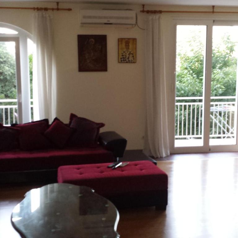Apartments Milano - Two-Bedroom Apartment with Balcony - 13
