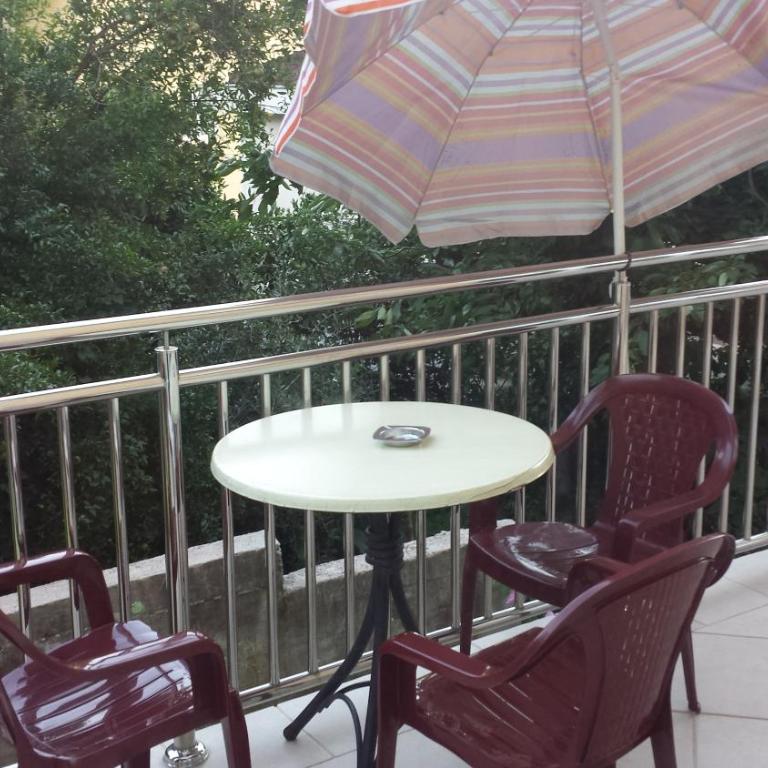 Apartments Milano - Two-Bedroom Apartment with Balcony - 14