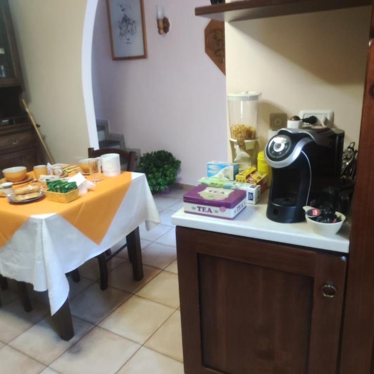 La Loggetta - Camera Matrimoniale/Doppia con Letti Singoli con Bagno - 9