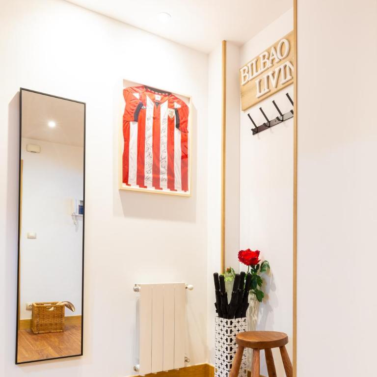 Unamuno by Bilbao Living - Two-Bedroom Apartment - 17