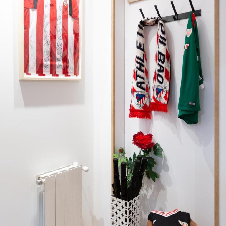 Unamuno by Bilbao Living - Two-Bedroom Apartment - 70