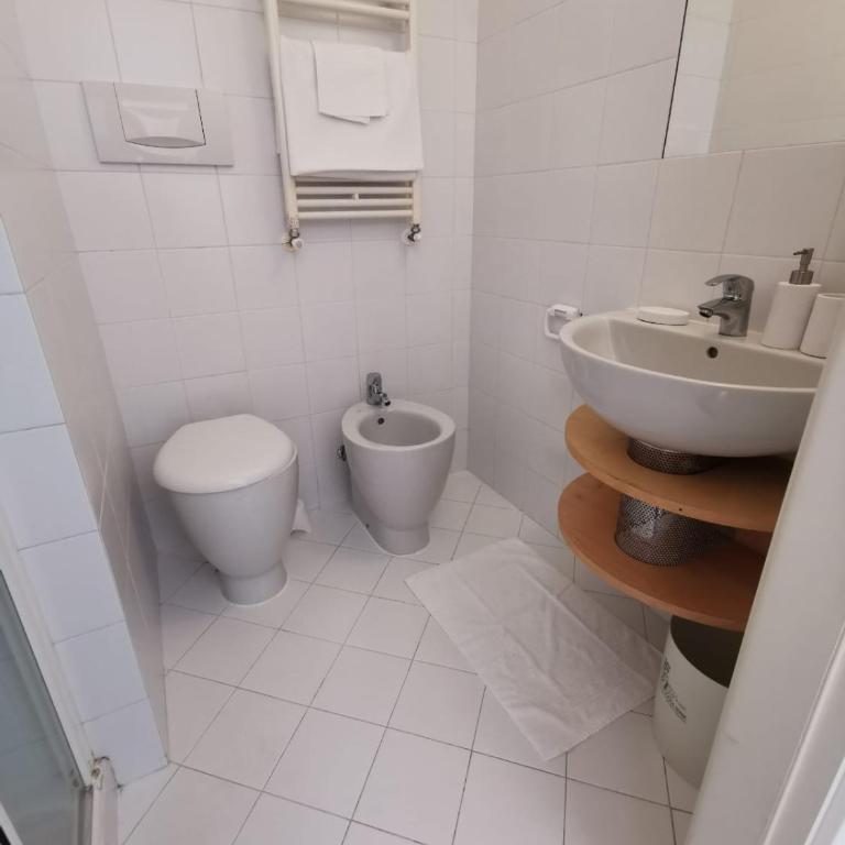 Tonino Basso camere Nuova Gestione - Habitación Doble - 1 o 2 camas - 5