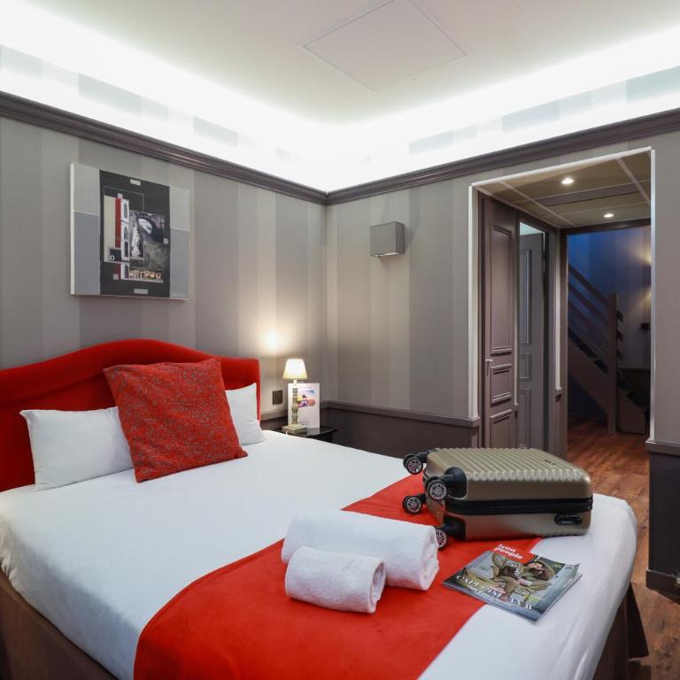 Hôtel Alexandra - Chambre Familiale Prestige (2 Adultes + 3 Enfants) - 3
