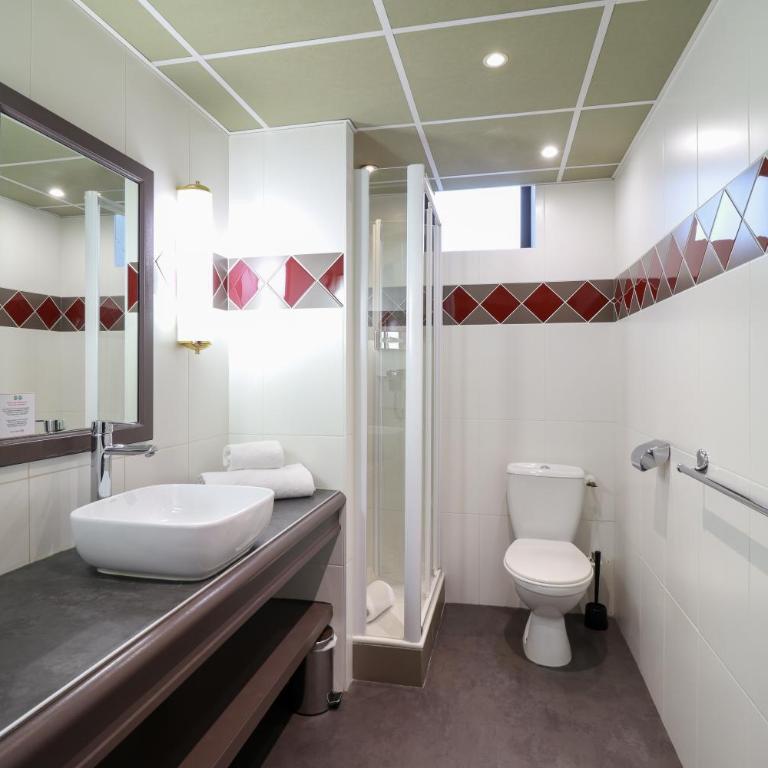 Hôtel Alexandra - Chambre Familiale Prestige (2 Adultes + 3 Enfants) - 4