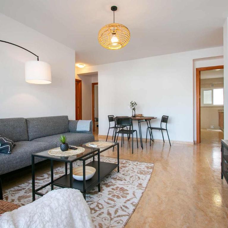 Acogedor y céntrico apartamento de 3 dormitorios en Nerja - Apartamento de 3 dormitorios - 6