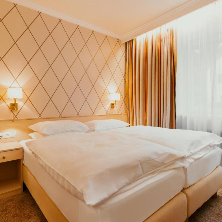 Hotel Scherer - Doppel- oder Zweibettzimmer - 12
