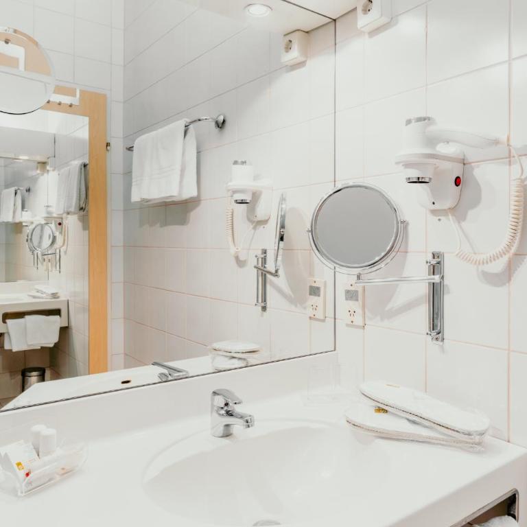 Hotel Scherer - Doppel- oder Zweibettzimmer - 18