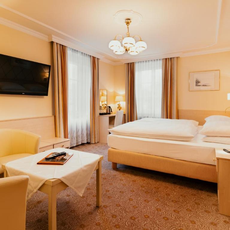 Hotel Scherer - Superior Doppelzimmer - 8