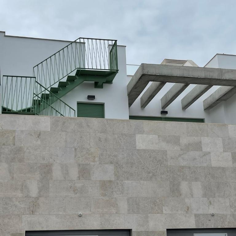 Precioso apartamento frente a la playa con piscina - Apartamento de 2 dormitorios - 49