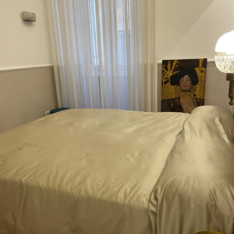 Mia roma centro - Three-Bedroom Apartment - 12