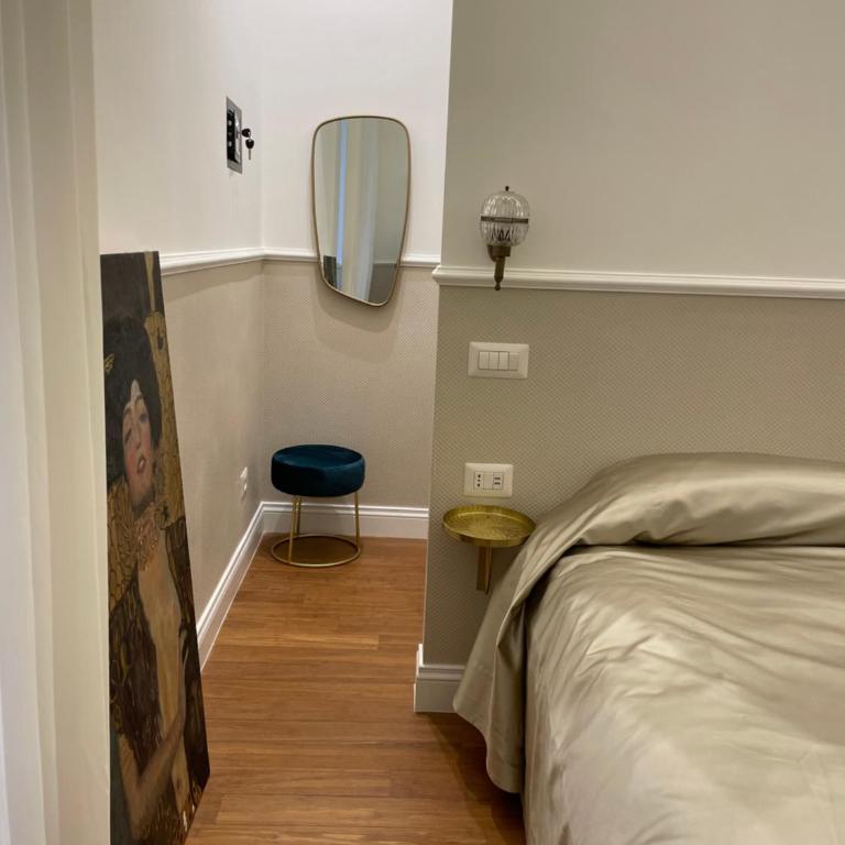 Mia roma centro - Three-Bedroom Apartment - 15