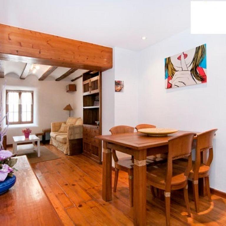 Quiet apartment! Sagrada Familia! - One-Bedroom Apartment - 26