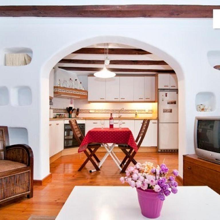 Quiet apartment! Sagrada Familia! - One-Bedroom Apartment - 29