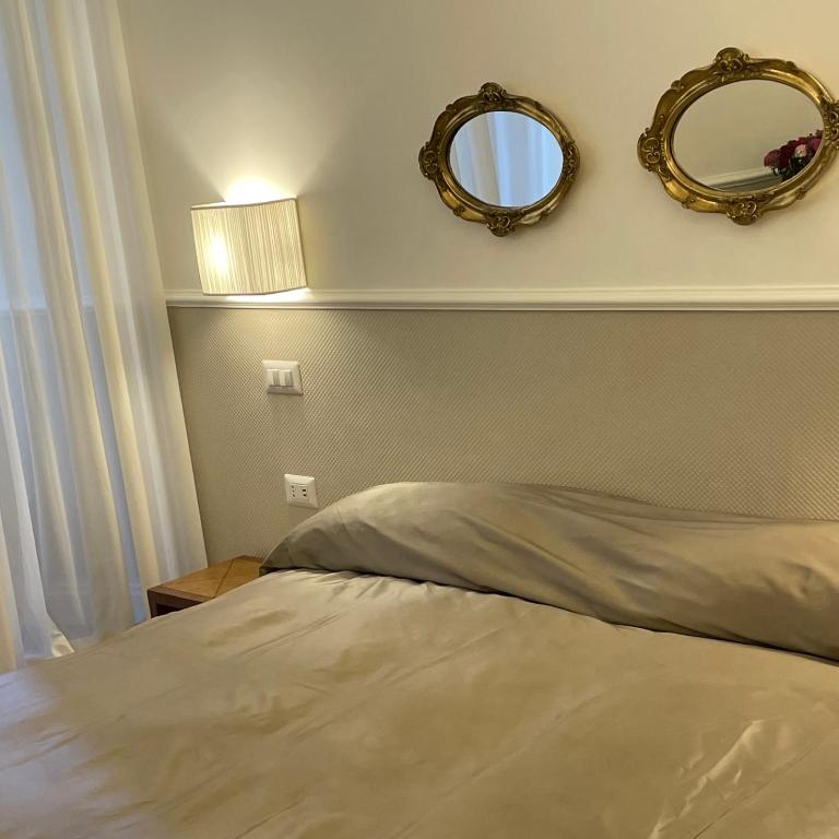 Mia roma centro - Three-Bedroom Apartment - 17