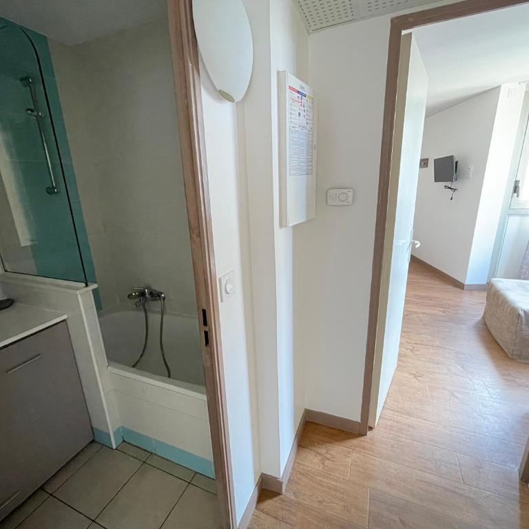 Studio Piscine & Parking by Connexion - Appartement 1 Chambre - 3