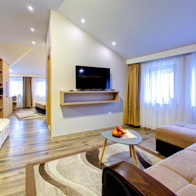 Villa Cardak - Deluxe Suite with River View - 7