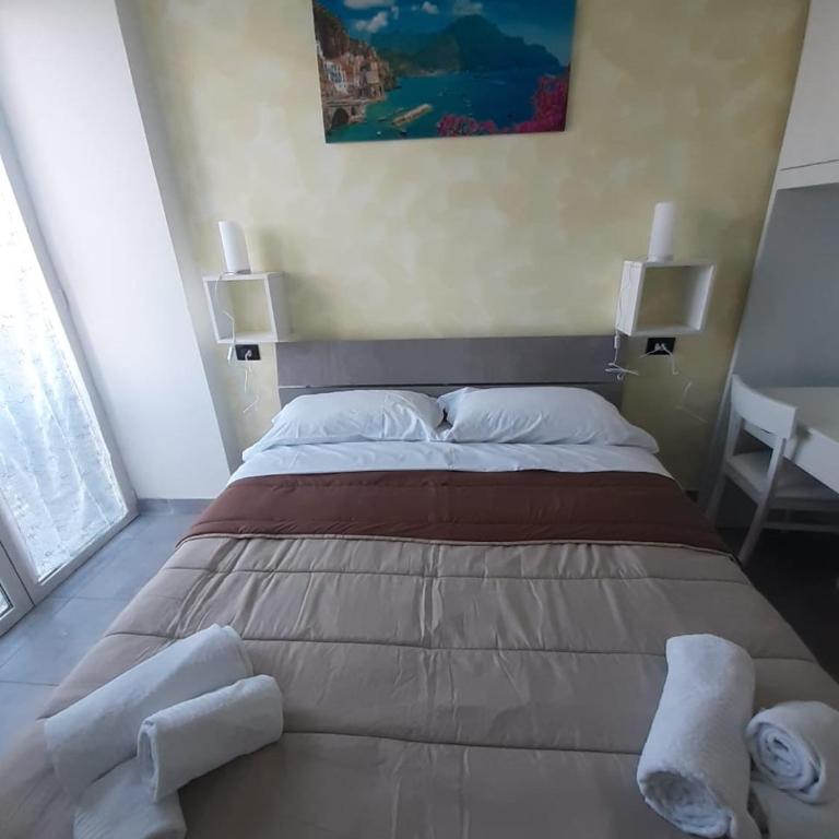 HEART OF NAPLES - Economy Double Room - 1