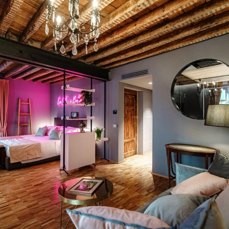 Vitrum - Como Luxury Suites - Suite Deluxe - 9