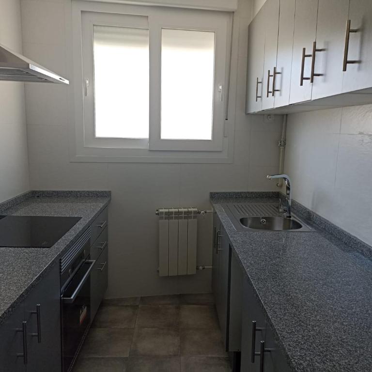 Apartamento Barbadillo - Redmansur - Two-Bedroom Apartment - 9