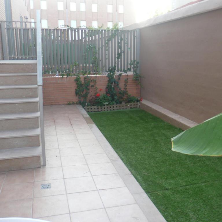 Holiday Apartments Malvarrosa Beach - Superior Three-Bedroom Apartment with Terrace - 26