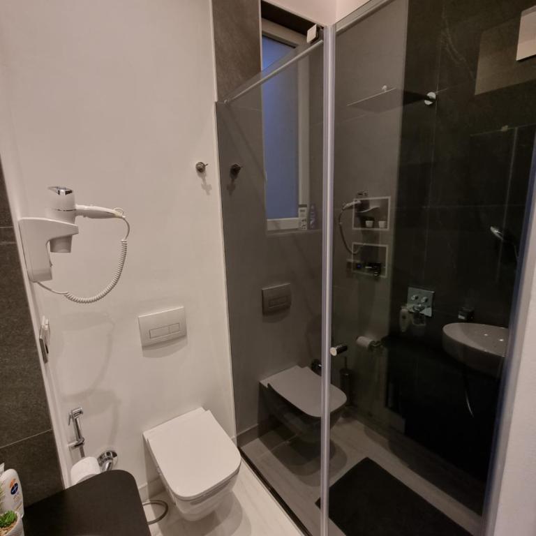 Unique and luxury apartment Sarajevo with balcony - One-Bedroom Apartment - 8