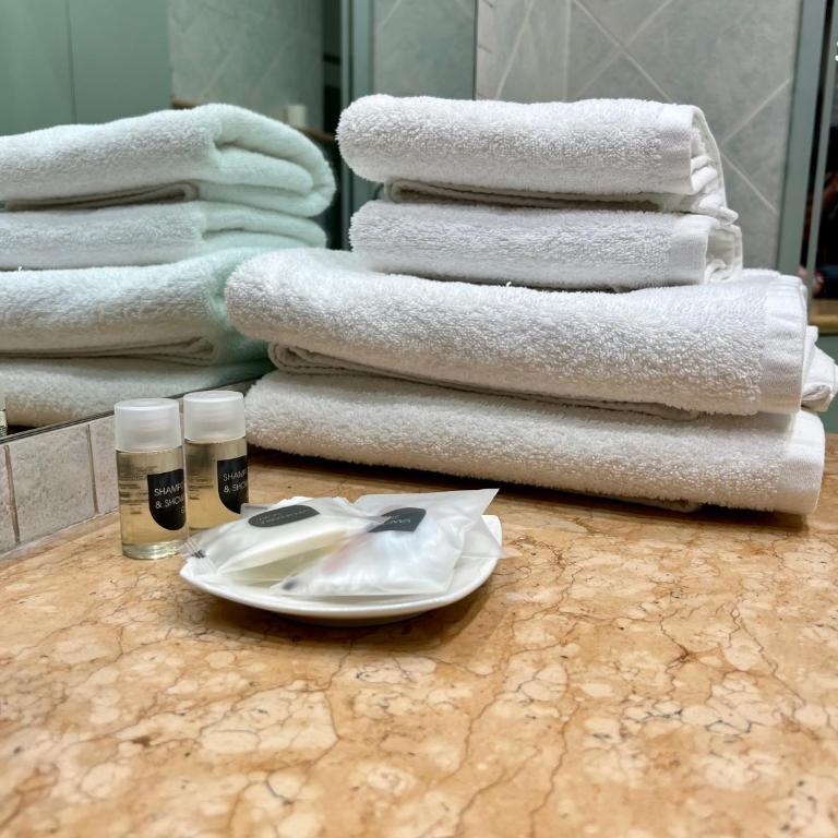 10 Minutes B&B Bed & Breakfast - Camera Tripla con Bagno Privato - 12