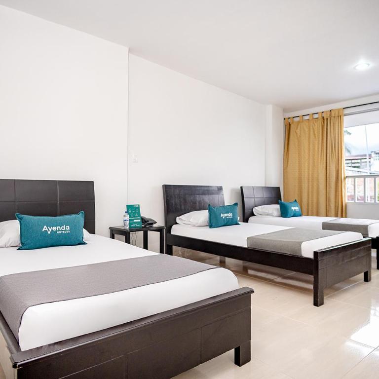 Ayenda Gold Plaza - Habitación cuádruple - 2
