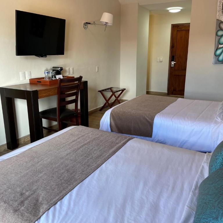 Hotel Villa Murano - Superior Quadruple Room - 1