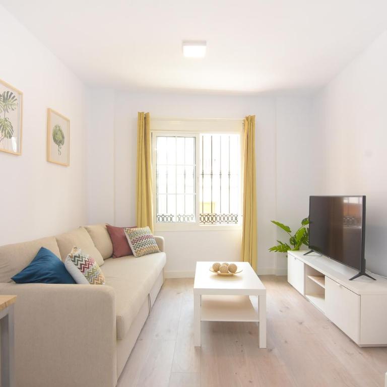 Apartamento recién reformado en el centro de Nerja - Apartamento de 1 dormitorio - 1