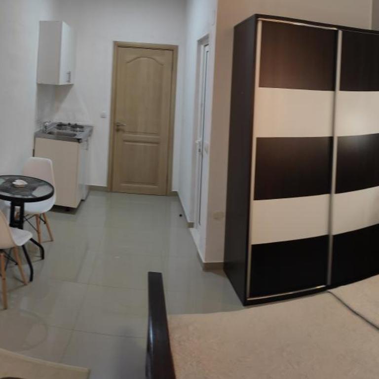 Guest House AGA - Apartment with Garden View - 9
