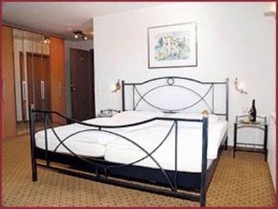 Hotel Hiemer - Doppelzimmer - 7