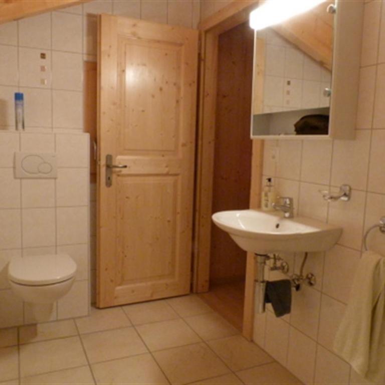 Apartments Vieux Chalet - Three-Bedroom Apartment / B 09 - 11