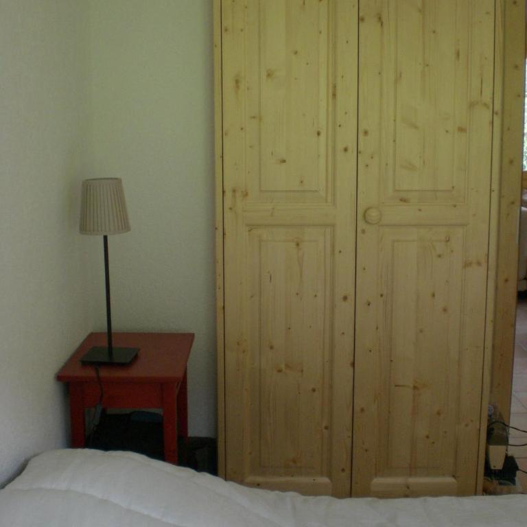Apartments Vieux Chalet - Two-Bedroom Apartment with Balcony / A 04 - 17