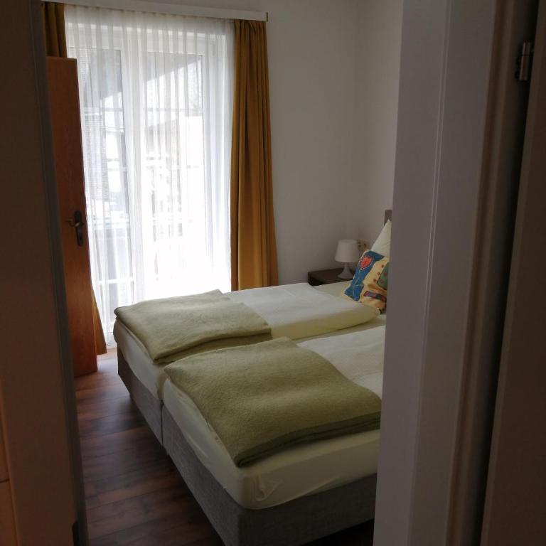 ALPINA Appartements Mallnitz - Apartment mit 1 Schlafzimmer, Balkon und Bergblick - 7