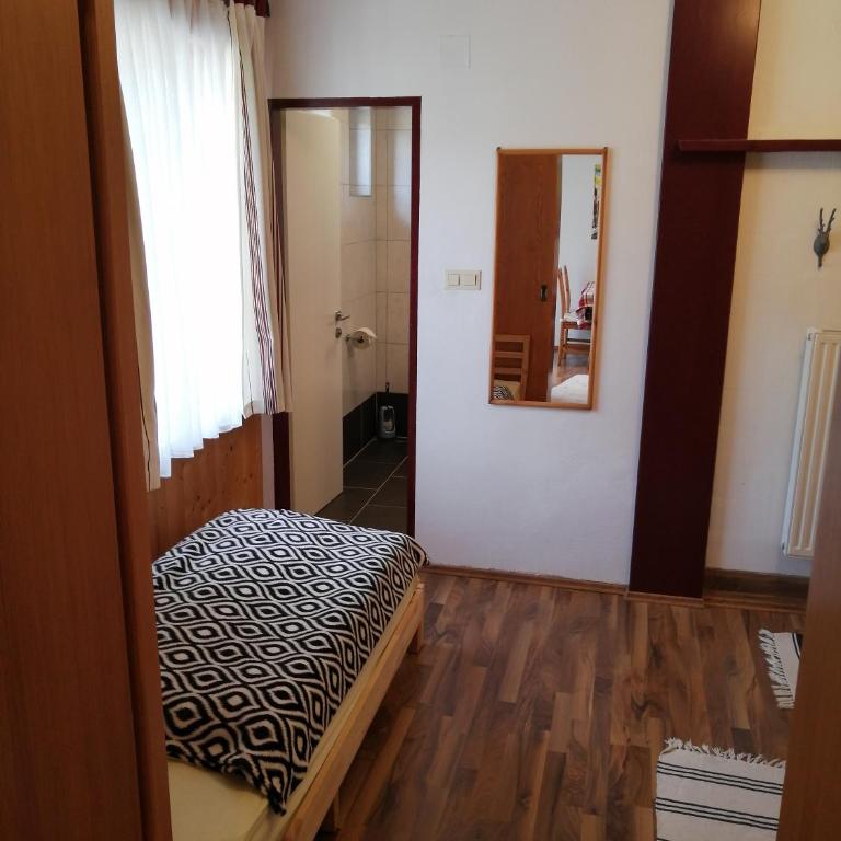 ALPINA Appartements Mallnitz - Apartment mit 2 Schlafzimmern und Bergblick - 7