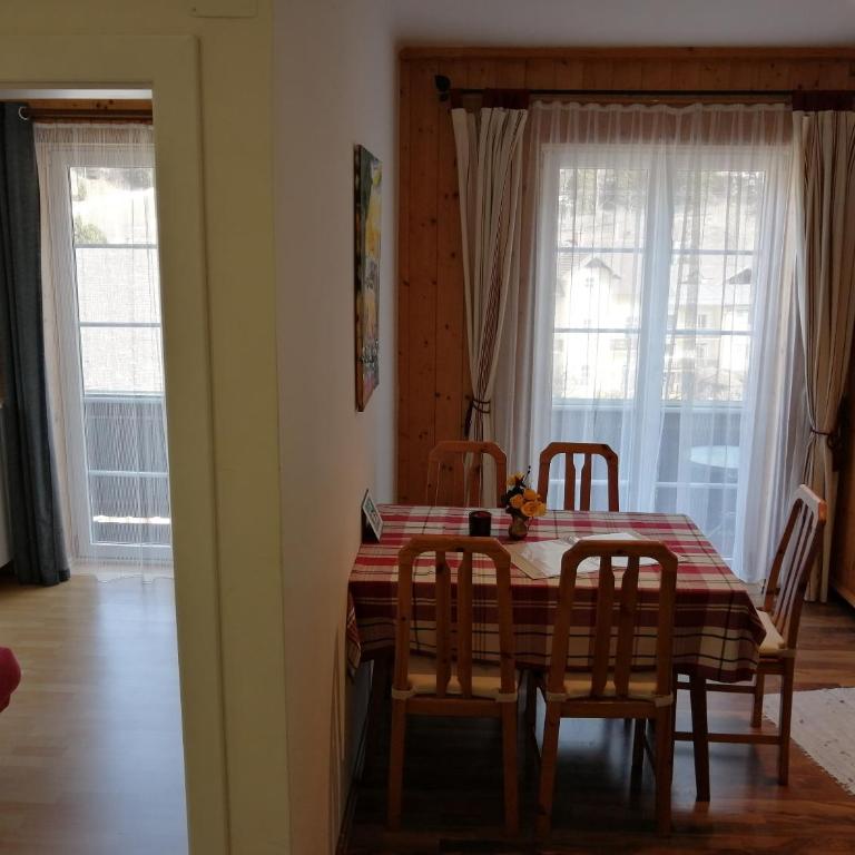ALPINA Appartements Mallnitz - Apartment mit 2 Schlafzimmern und Bergblick - 8