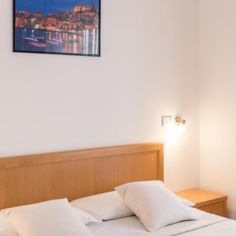 Hotel Viola - Camera Basic Matrimoniale - 8