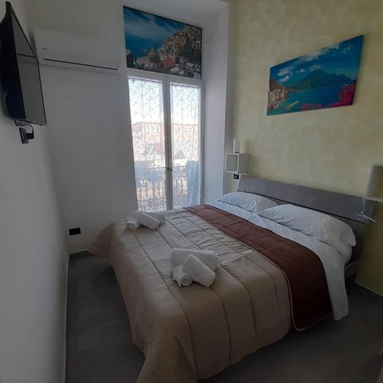 HEART OF NAPLES - Economy Double Room - 6
