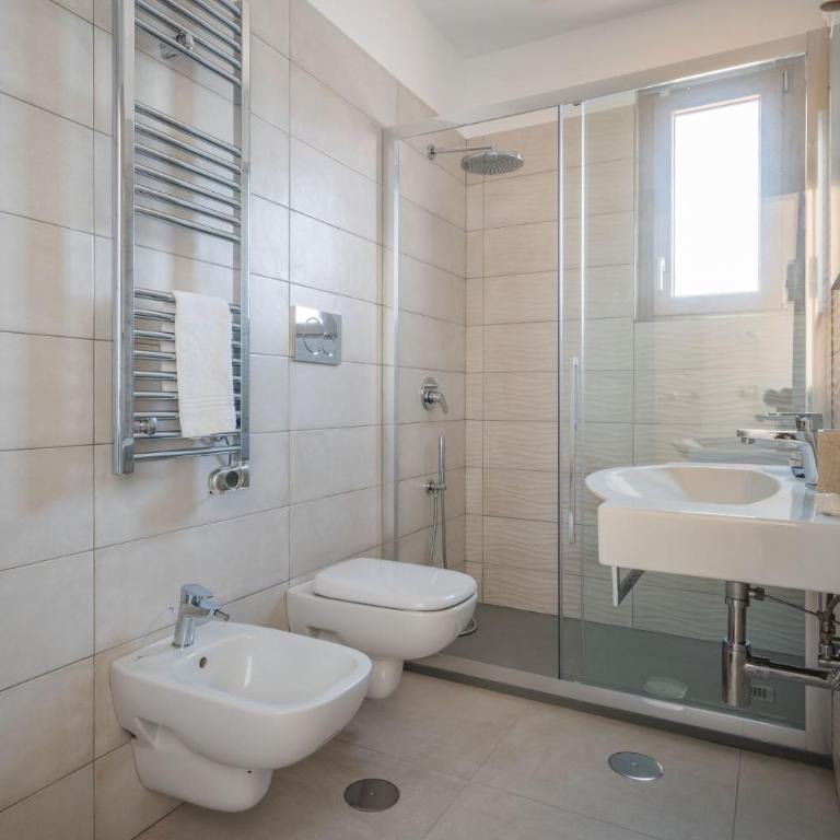 Villa La Pagaia Sorrento Coast - Deluxe Double Room with Balcony and Sea View - 1