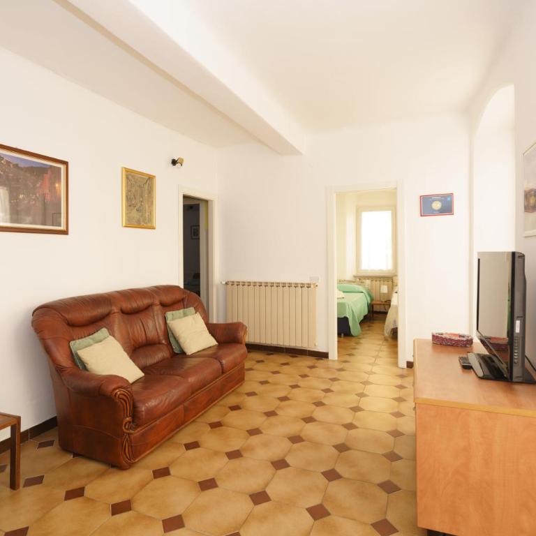Da Elisa - Appartamento con 2 Camere da Letto e Balcone - 9