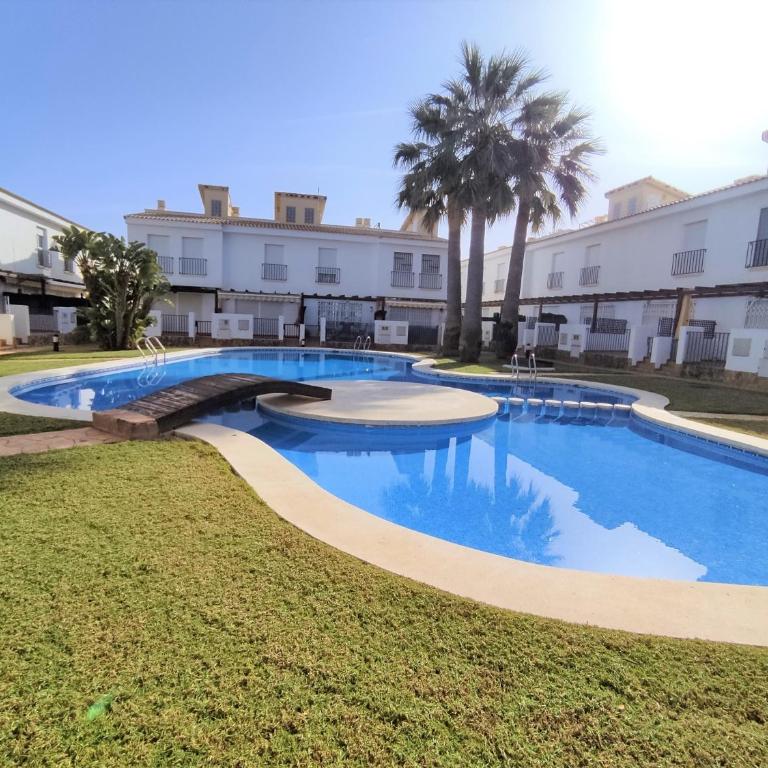 Adosado familiar frente a la piscina - Palm Beach ALBERT VILLAS - Bungalow - Frente al agua - 27