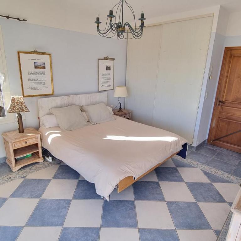 CASA SOPRANA - HAUT DE VILLA indépendant avec piscine et jardin privés - Independant TOP OF VILLA with private pool and garden - Haus mit 5 Schlafzimmern - 32