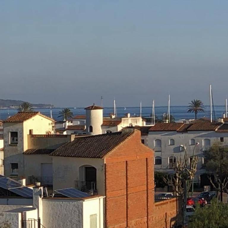 MAENA Marinola - Empuriabrava Port - 69m2- Vue canal principal - Plage centrale 500m - Apartamento de 2 dormitorios - 26