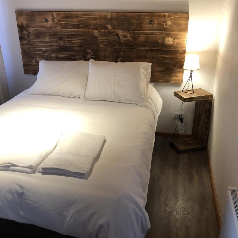 HOTEL VOLKANICO - Habitación Doble con baño privado - 5