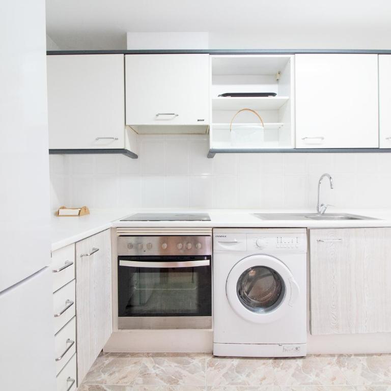 Global Vacacional, Increíble apartamento en la playa, Canet d'en Berenguer - Apartment with Balcony - 14