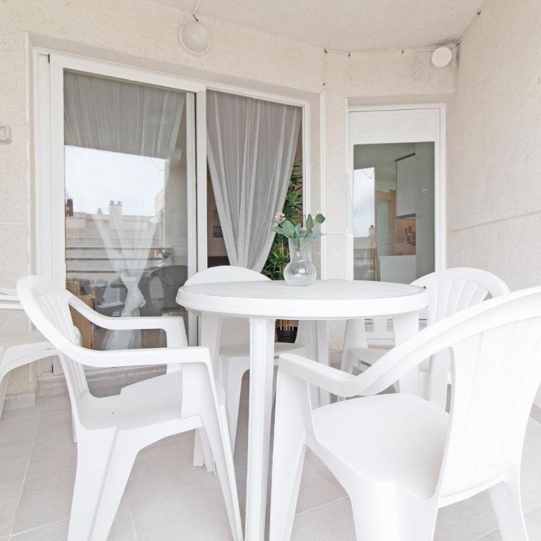 Global Vacacional, Increíble apartamento en la playa, Canet d'en Berenguer - Apartment with Balcony - 7