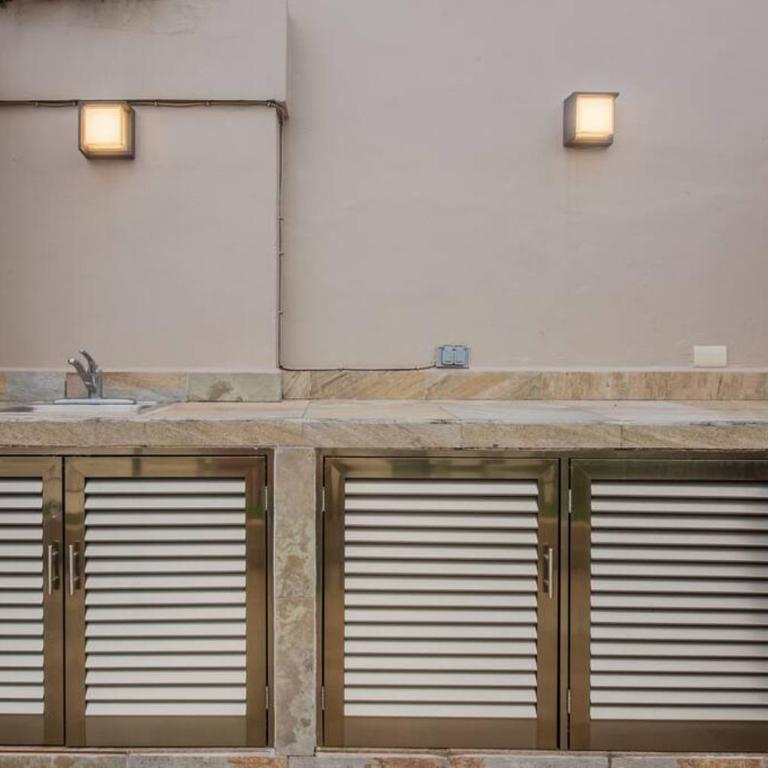 LOCATION- 3-Bdr PENTH-150 mbps- POOL- Priv ROOFTOP - Three-Bedroom Apartment - 28