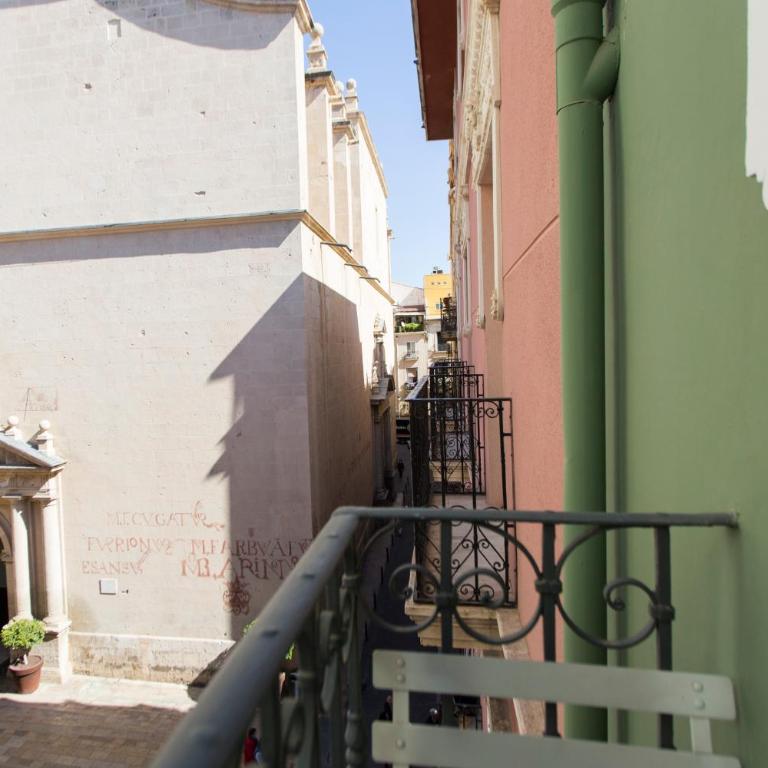 Habitaciones Amelia - Double Room with Private Bathroom - 9