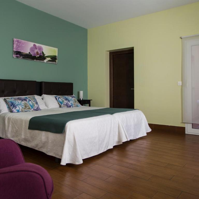 Habitaciones Amelia - Small Double Room - 3